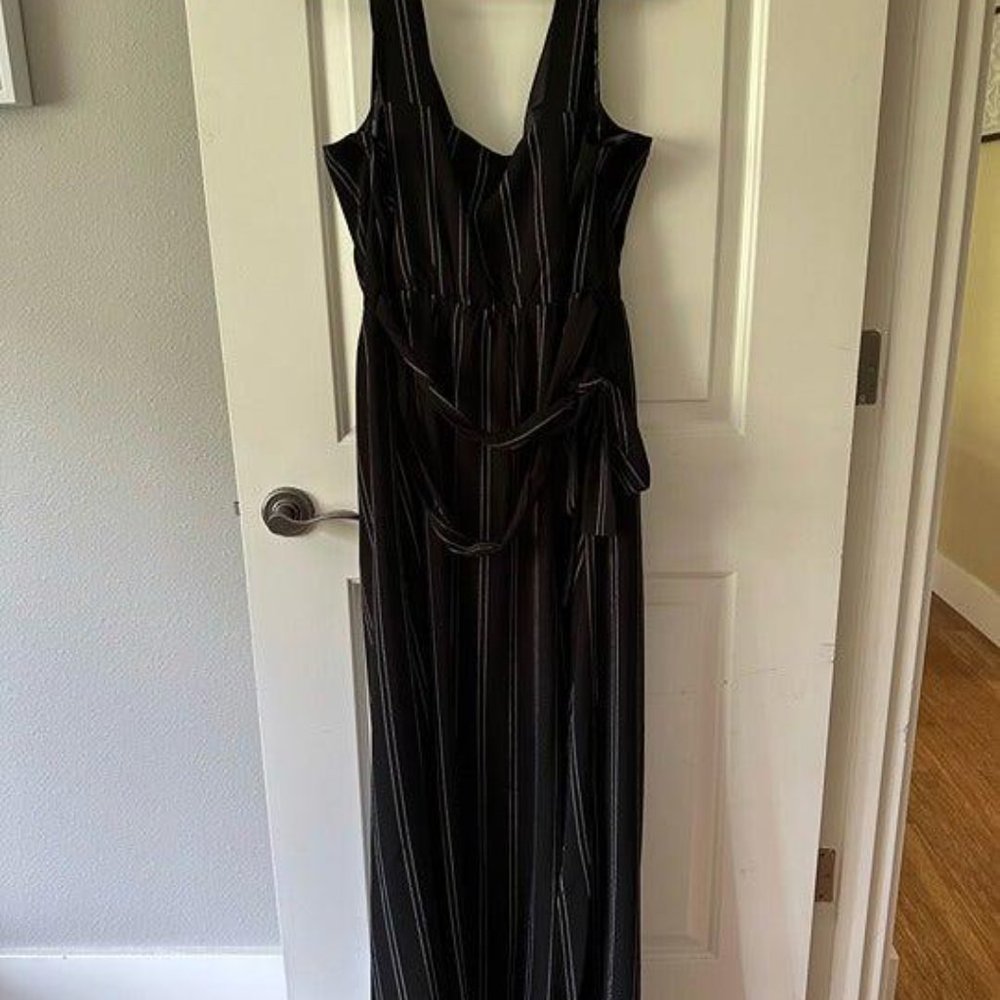 City‎ Chic Black Maxi Pin Stripe Dress Sleeveless V-Neck Belted Plus Size L 20 - Picture 2 of 4